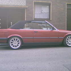 BMW E30 325 i