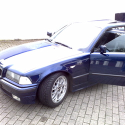 BMW E36 320 i