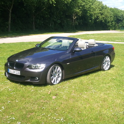 BMW e93 330i antrazit